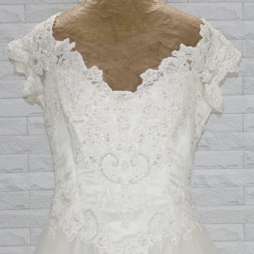 VINTAGE DAVID'S BRIDAL Gown Bridal Wedding Beaded Baach Tulle Princess White 6 - Picture 2 of 16